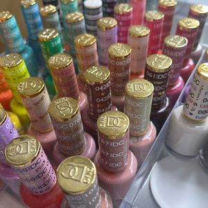52 regular nail polishes never used